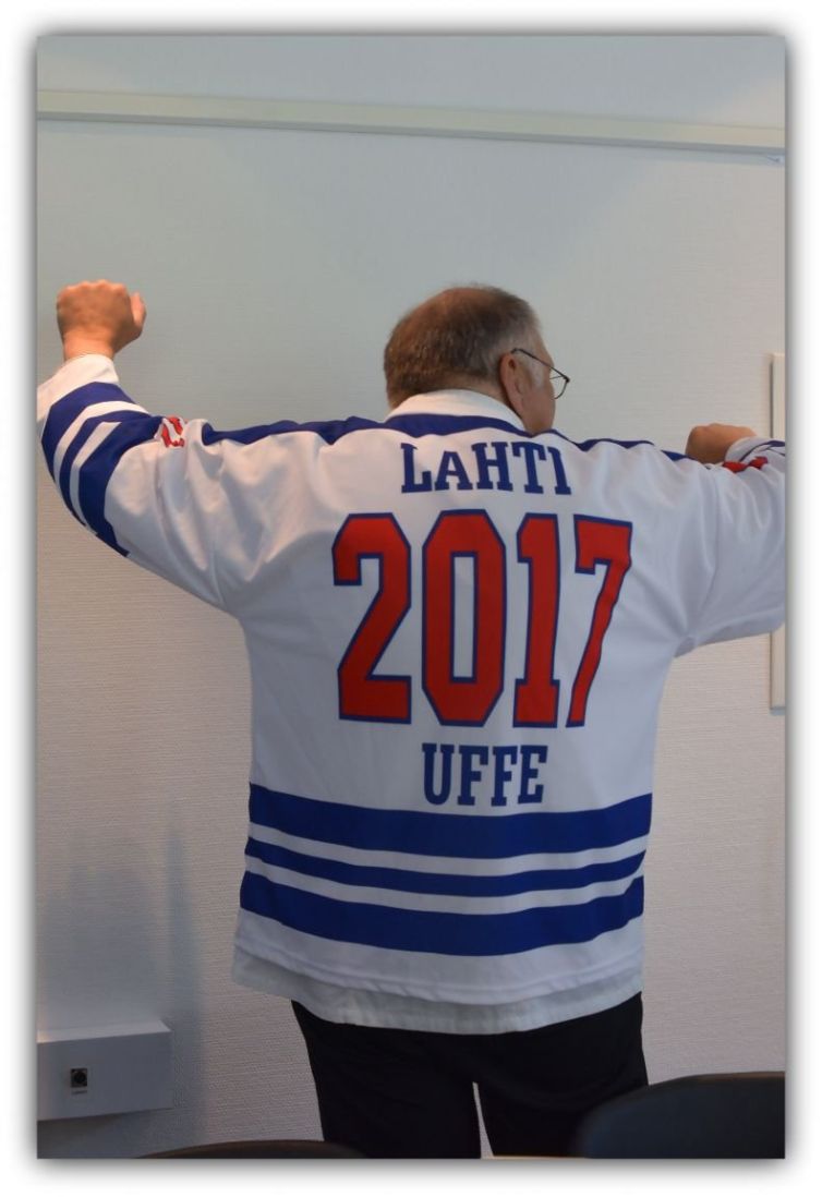 143364125334886600_resized