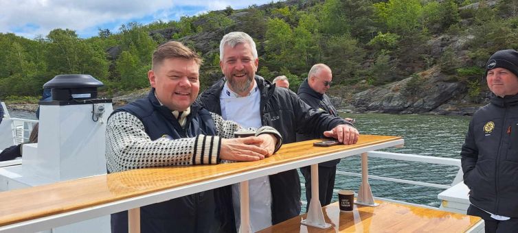 3e4dda5a556acd6ea000565e38988655