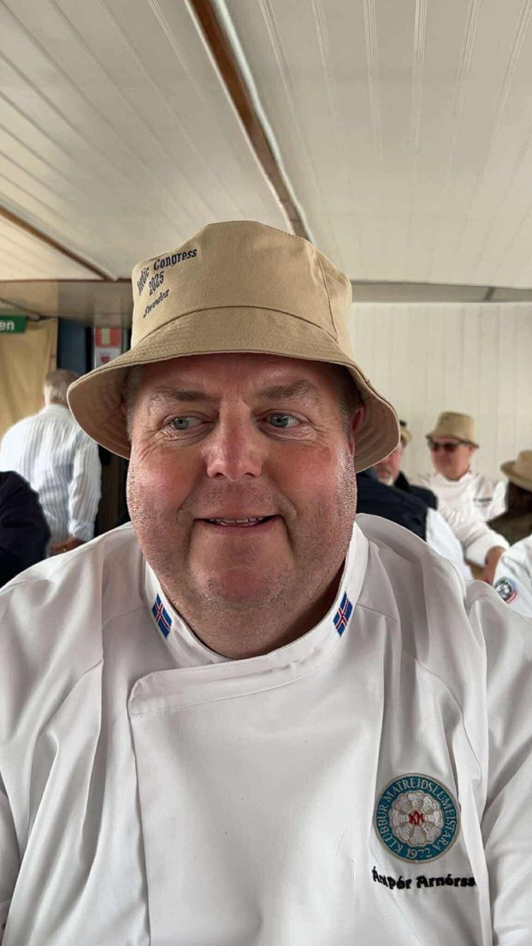 87b3558c3c88221843836fb1dce692e2